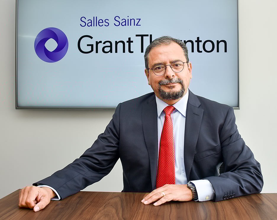 Mauricio Brizuela, Socio Director